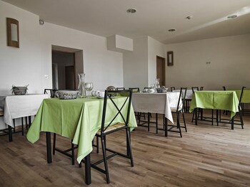 Hôtel Galilee ,Forcalquier>>Alpes-De-Haute-Provence,3 star