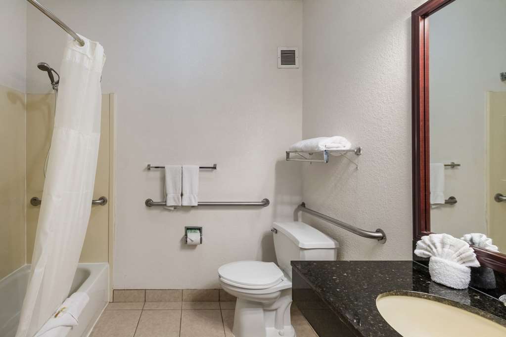 quality suites burleson ft worth