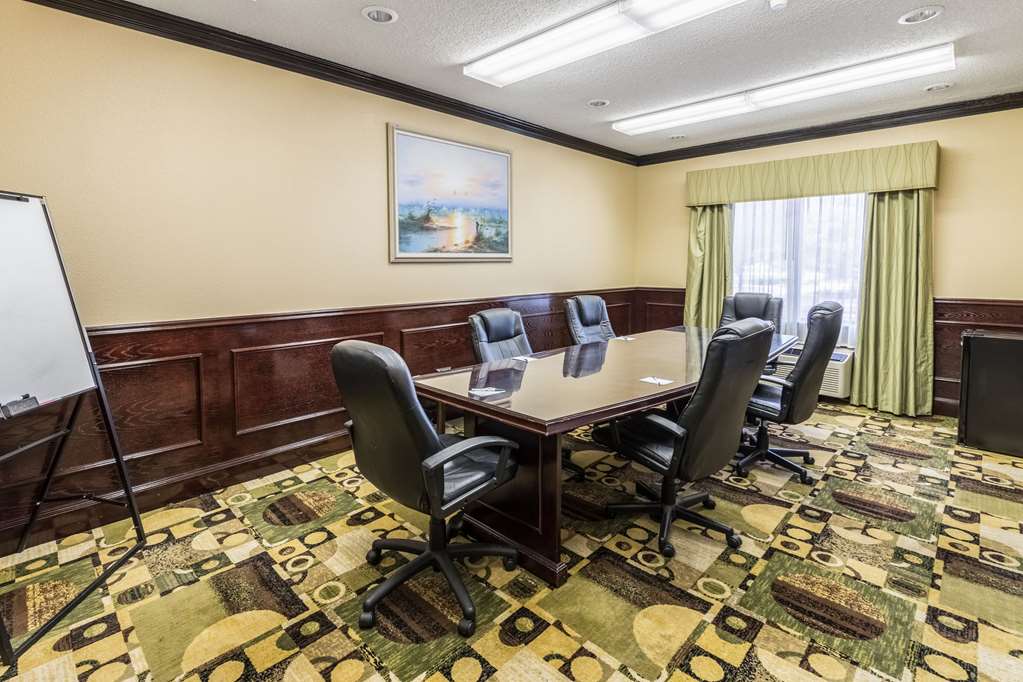 quality suites burleson ft worth