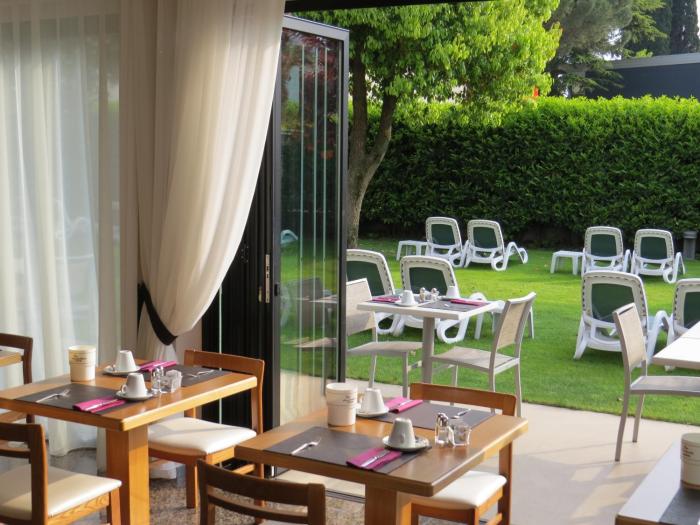 hotel villa claudia