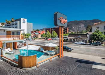 the tangerine a burbank hotel