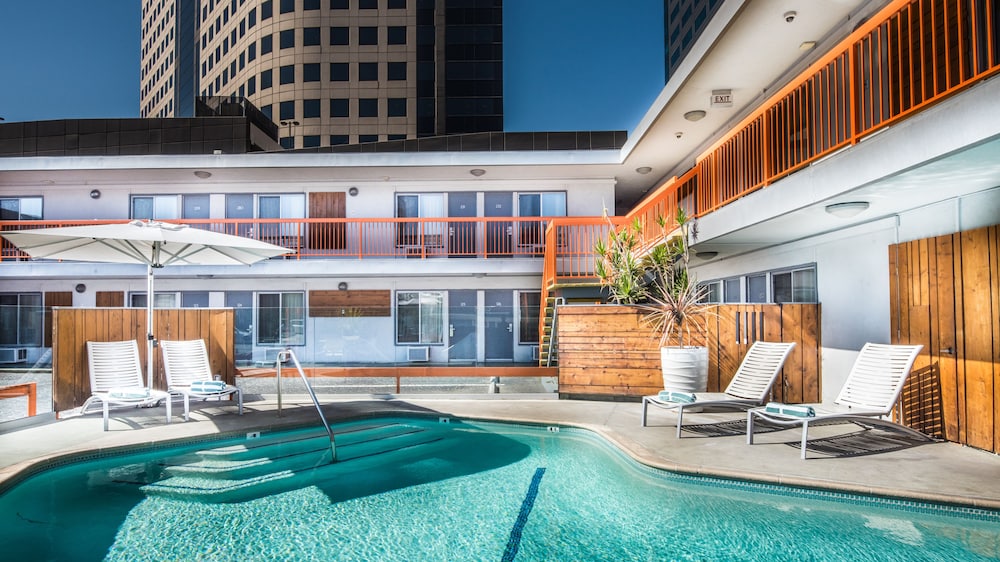 The Tangerine - A Burbank Hotel,California>>Burbank,3 star