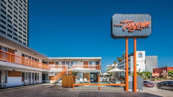 the tangerine a burbank hotel