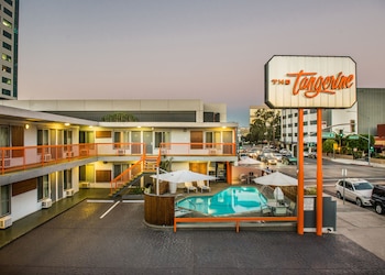 the tangerine a burbank hotel