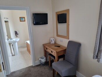 The Dolphin Hotel,Devon>>Beer,3 star