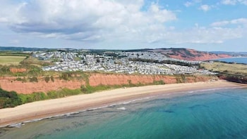 Ashton Court Hotel,Exeter>>Budleigh Salterton,2 star