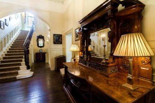 crossbasket castle hotel and restaurant