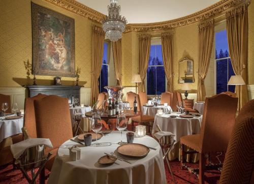 crossbasket castle hotel and restaurant