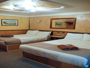 cricklewood lodge hotel