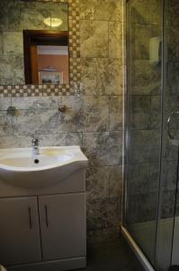cricklewood lodge hotel