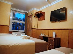 cricklewood lodge hotel