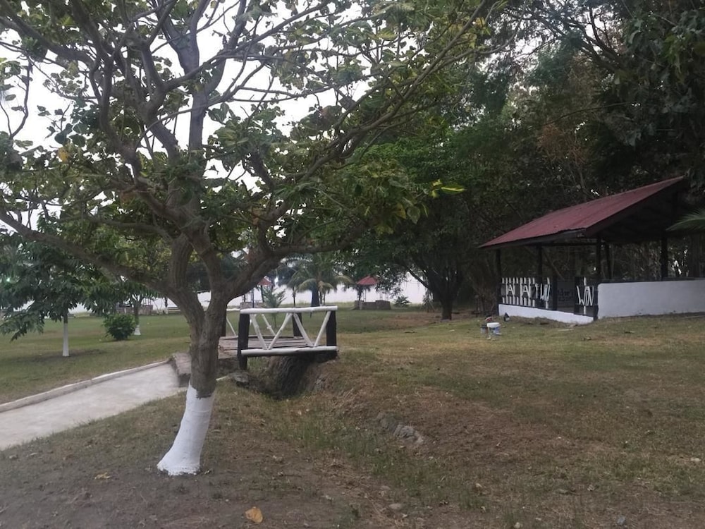wildwin resort hostel