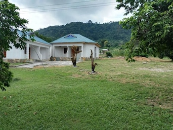 wildwin resort hostel
