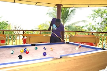 wildwin resort hostel