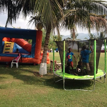 wildwin resort hostel