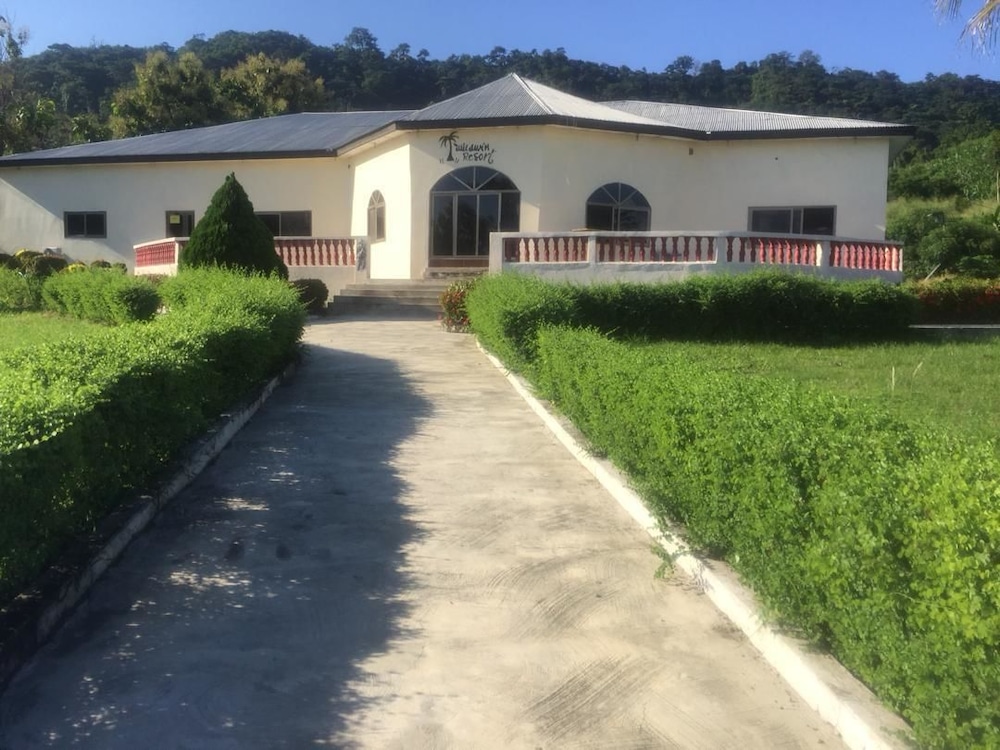 wildwin resort hostel
