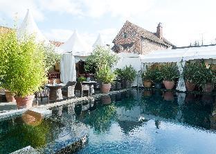 crazy bear hotel beaconsfield