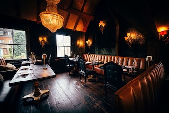 crazy bear hotel beaconsfield