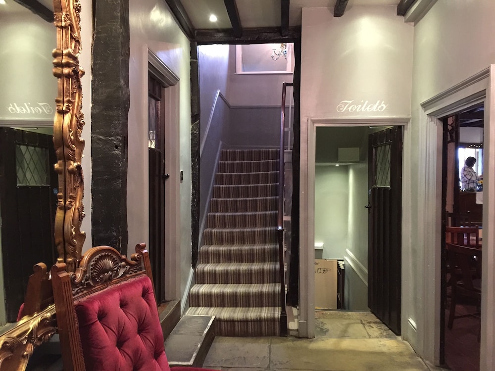 the leicester arms country inn