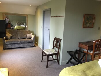 the leicester arms country inn