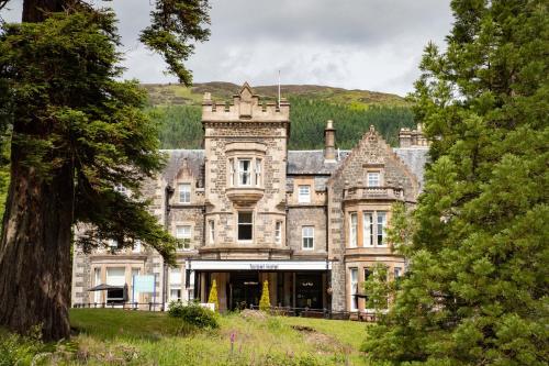 the tarbet hotel