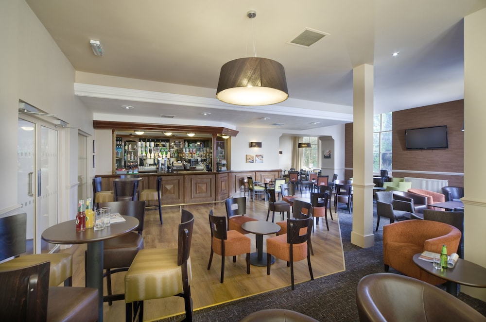 the tarbet hotel