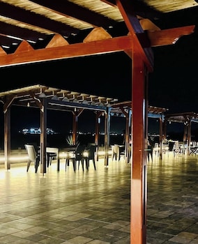 Veivaag Lodge,Shama>>Sekondi-Takoradi,4 star