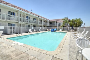 Vagabond Inn Buttonwillow North I-5,Buttonwillow>>Bakersfield,2 star
