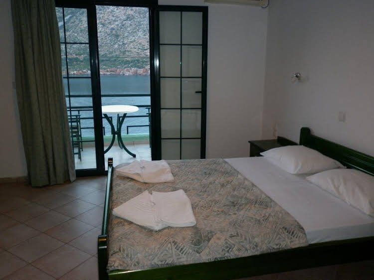 zoe boutique hotel