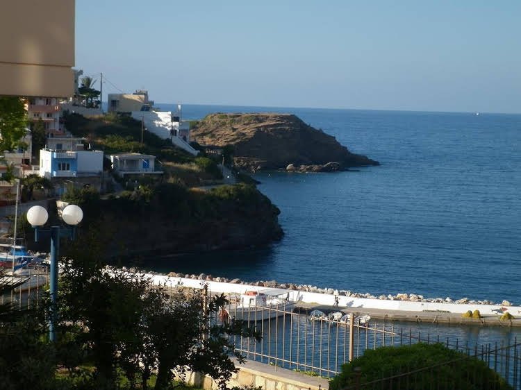 zoe boutique hotel