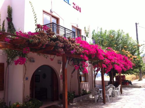 zoe boutique hotel