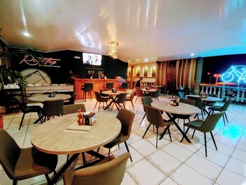 hotel el campanario