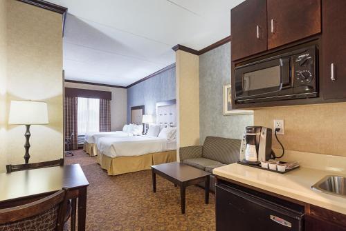 holiday inn express hotel and suites byram by ihg
