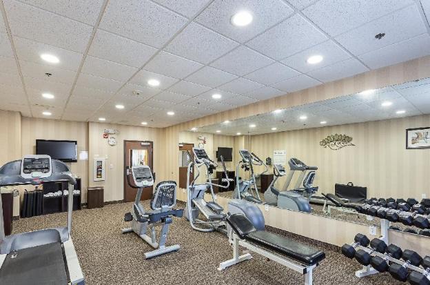holiday inn express hotel and suites byram by ihg