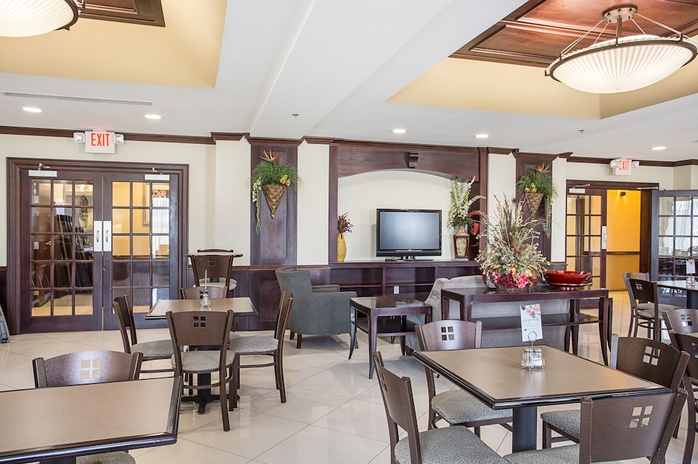 holiday inn express hotel and suites byram by ihg