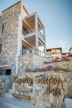 royalty suites loft