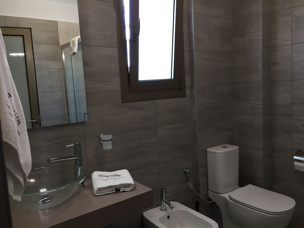 royalty suites loft