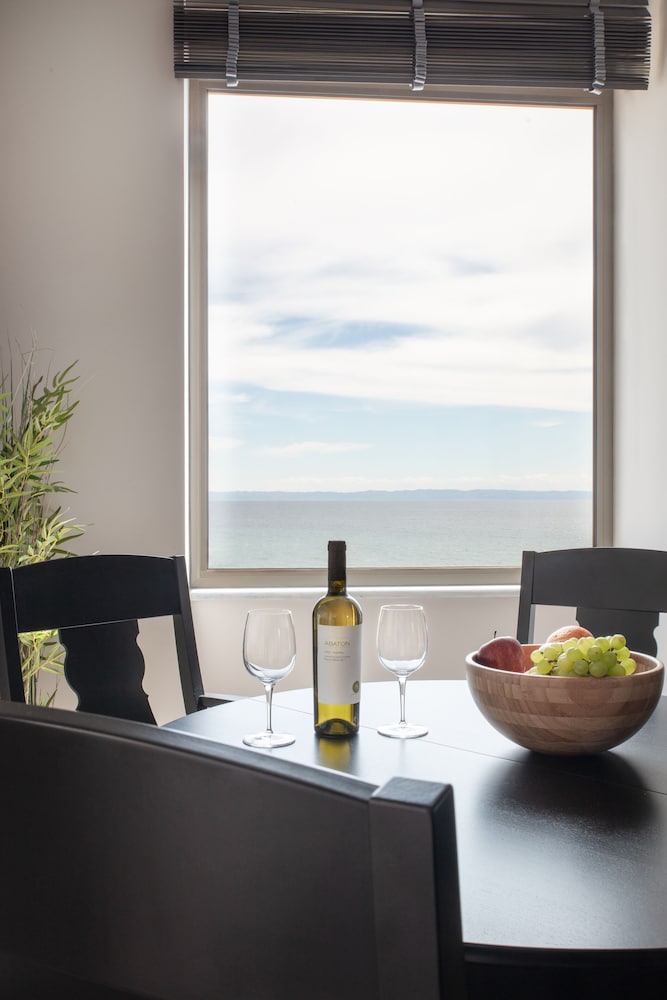 royalty suites loft