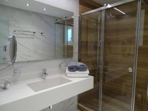 selana suites