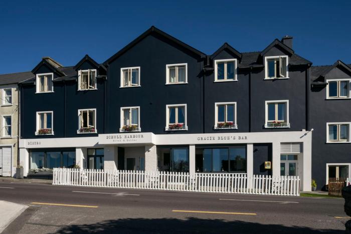 schull harbour hotel
