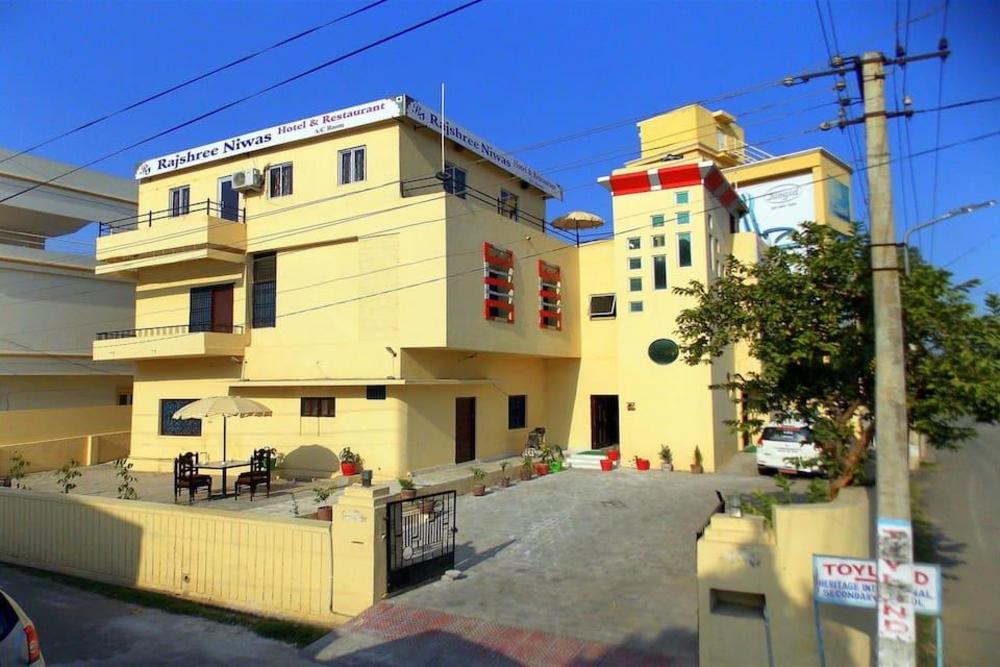hotel rajshree niwas