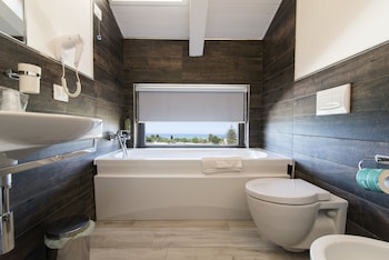 Sentido Michelizia Tropea Resort,Via Carmine 71,4 star