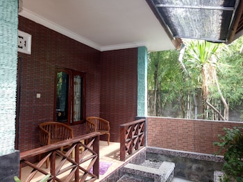krisna bungalows and restaurant