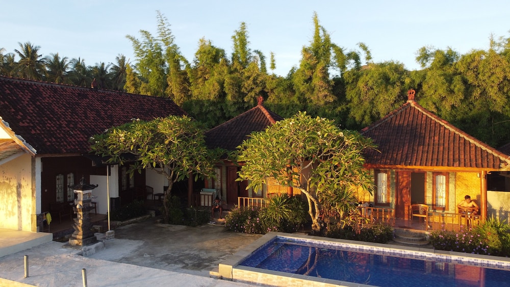 krisna bungalows and restaurant