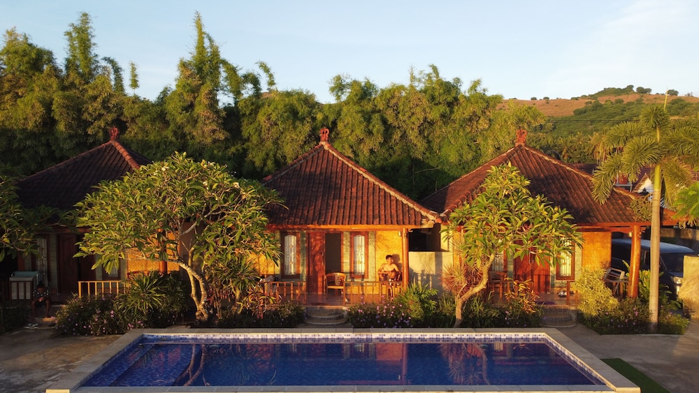 krisna bungalows and restaurant