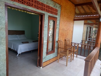 krisna bungalows and restaurant