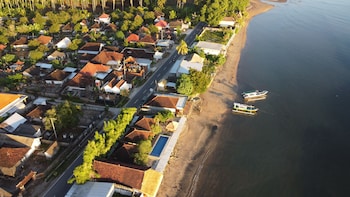 krisna bungalows and restaurant