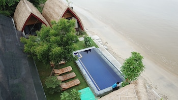 krisna bungalows and restaurant