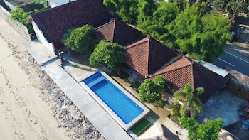 krisna bungalows and restaurant