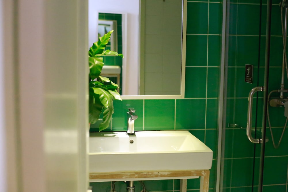 peking international youth hostel